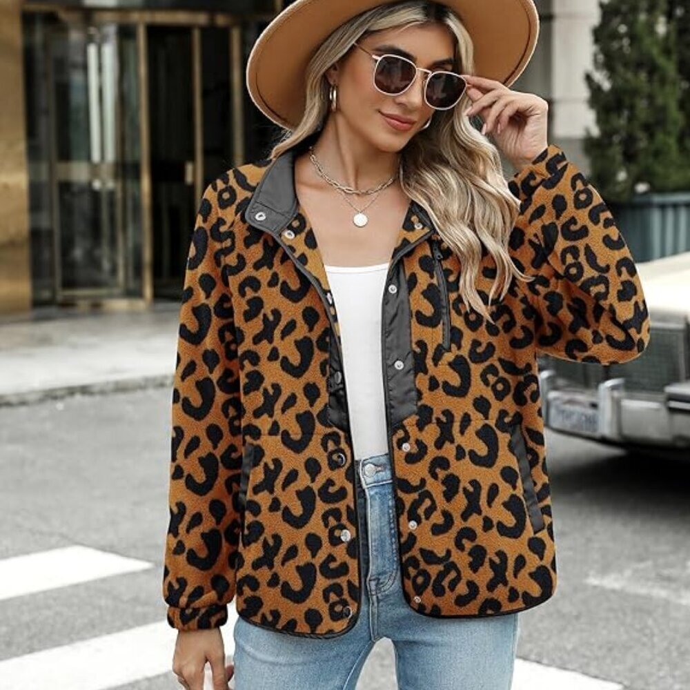 Women's Cozy Teddy Sherpa Jacket Leopard Print, Size Small, NWT, Cozycore